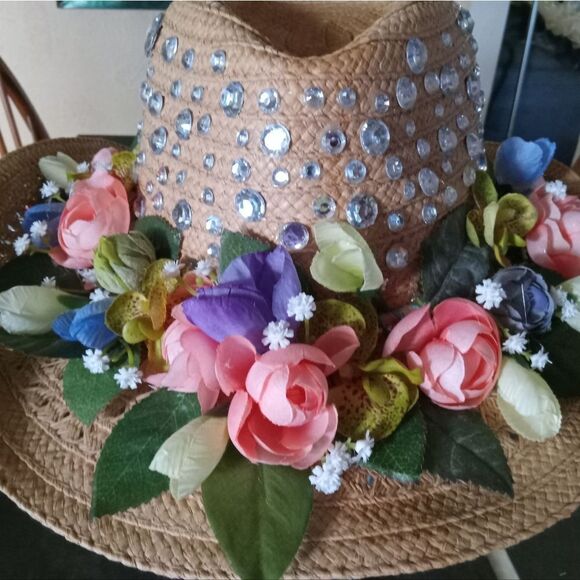 FESTIE STRAW HAT! One-of-a-kind,UV Reactive hanging Mushrooms, silk florals. - Picture 6 of 10